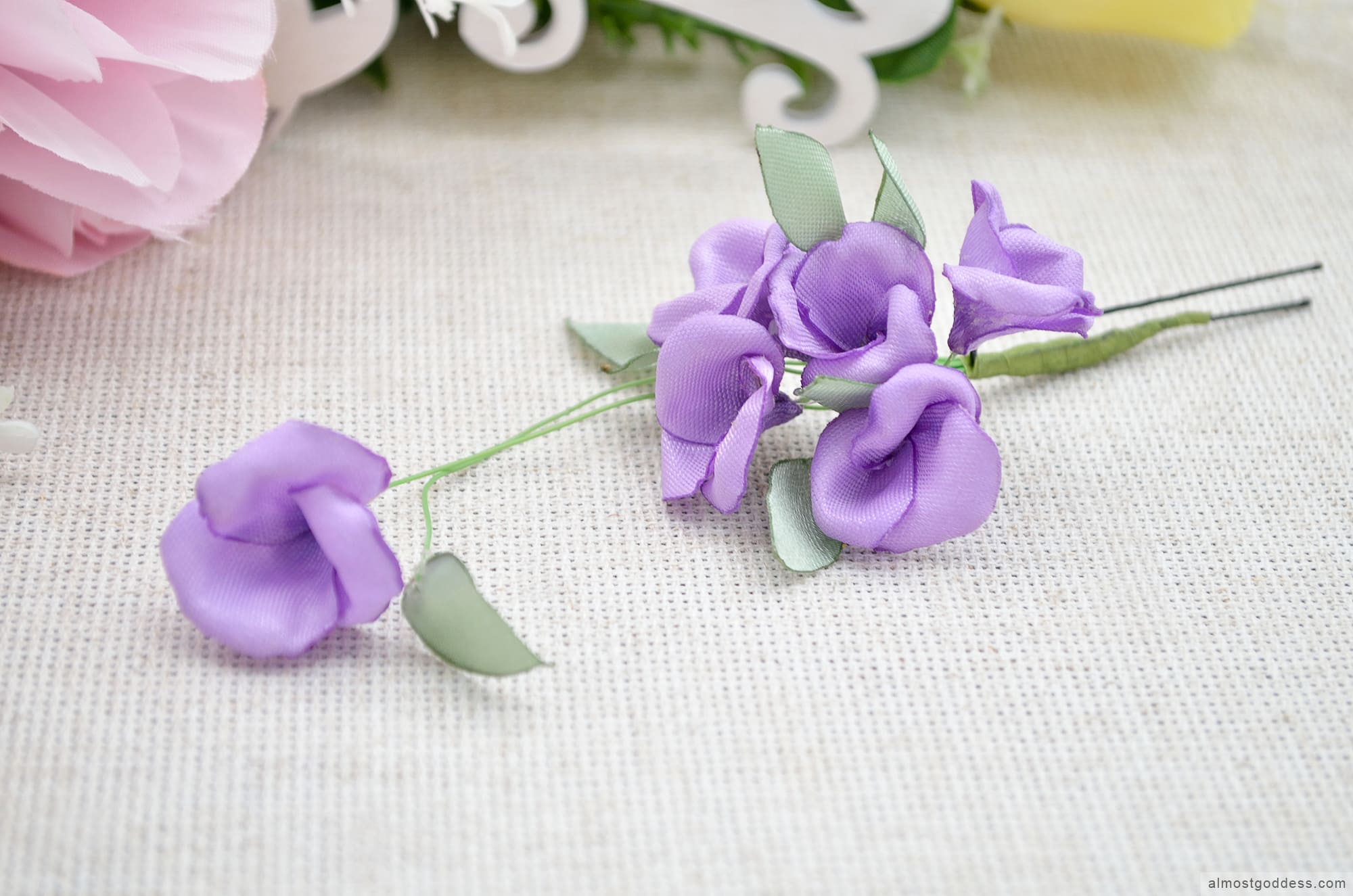 Small purple flower hair pin Small purple flower hair pin
