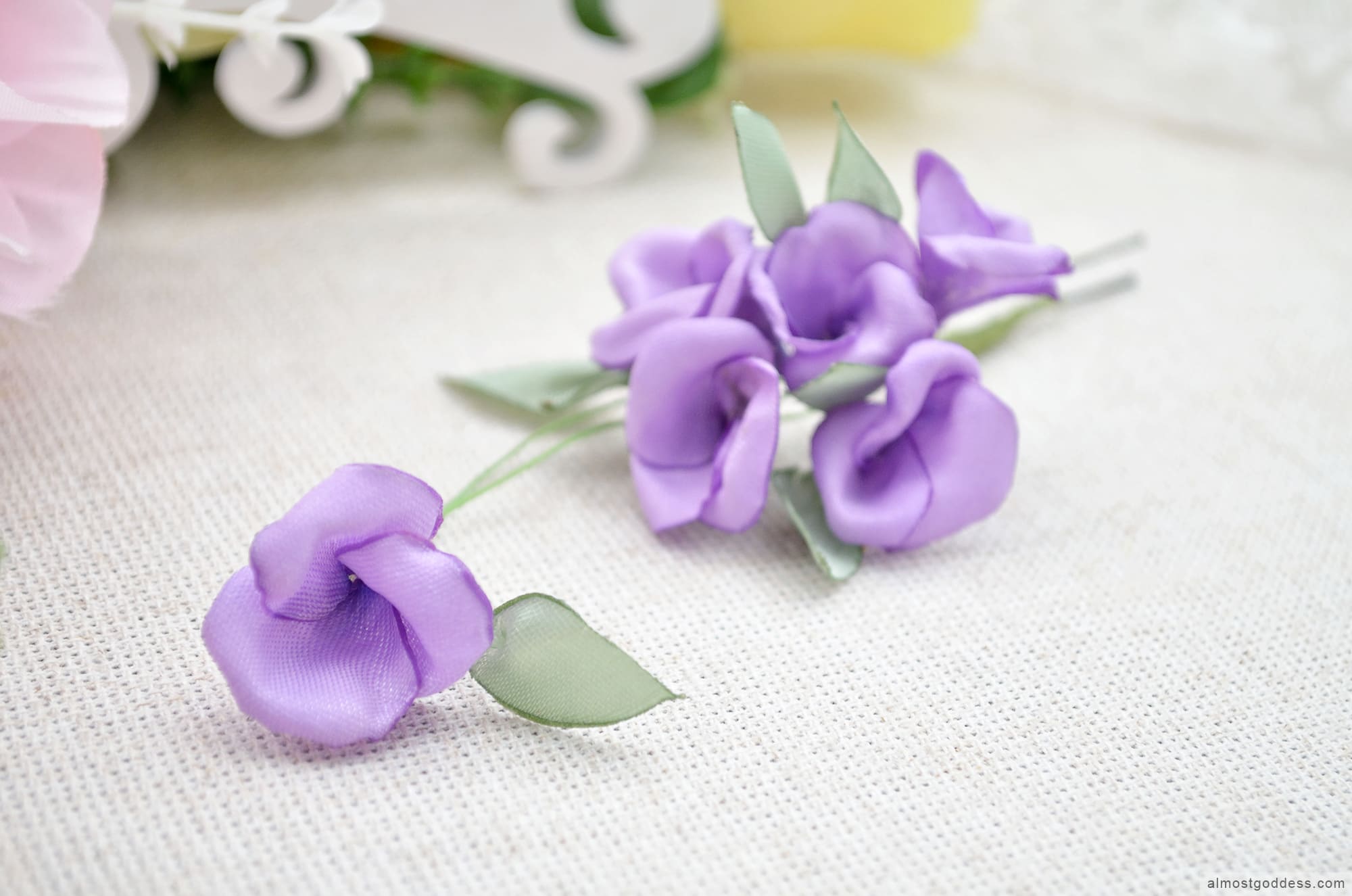 Small purple flower hair pin Small purple flower hair pin