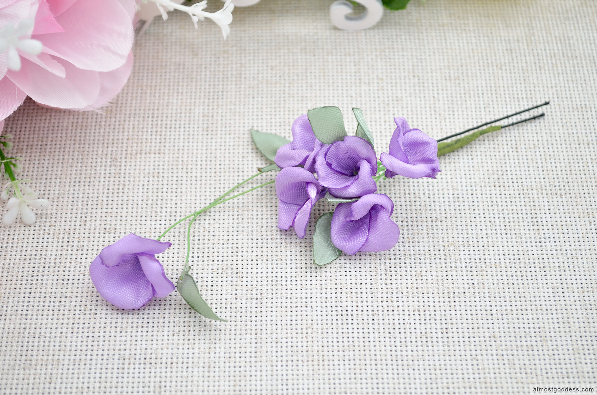 Small purple flower hair pin Small purple flower hair pin