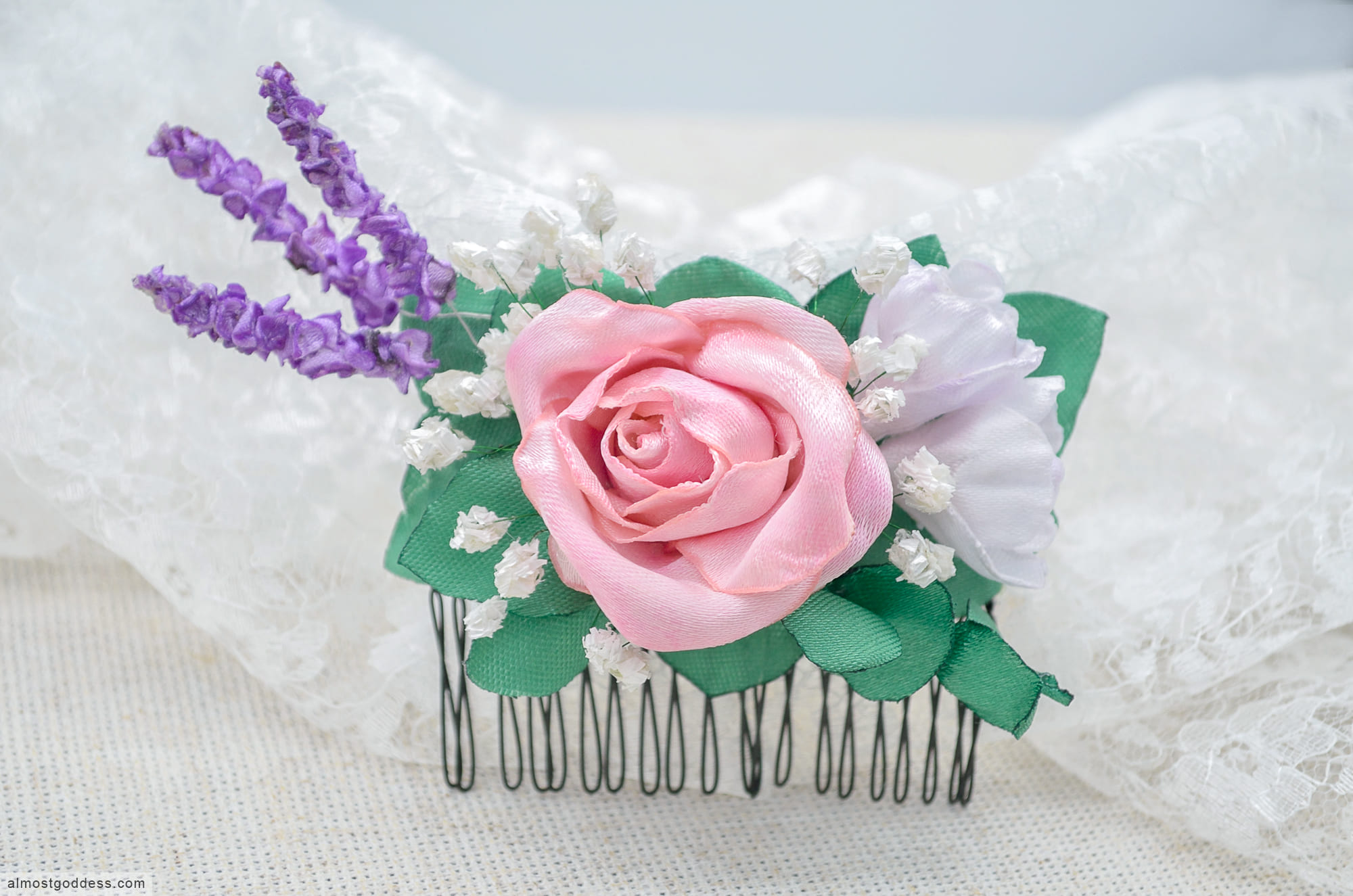Pink rose, small white flowers, baby’s breath, lavender, greenery hair comb Pink rose, small white flowers, baby’s breath, lavender, greenery hair comb