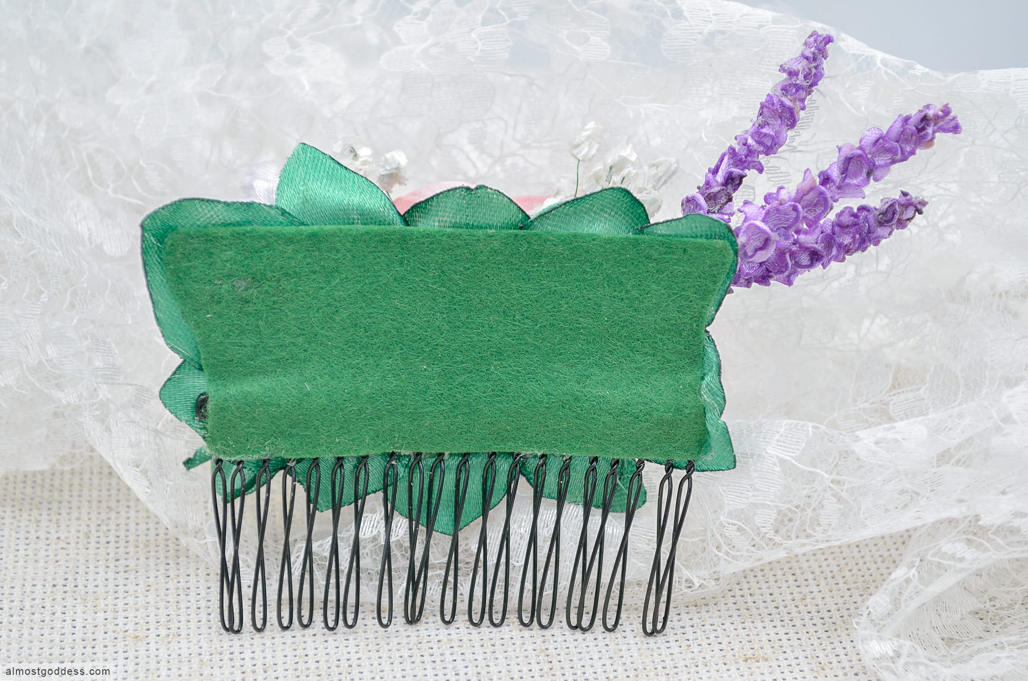 Pink rose, small white flowers, baby’s breath, lavender, greenery hair comb Pink rose, small white flowers, baby’s breath, lavender, greenery hair comb